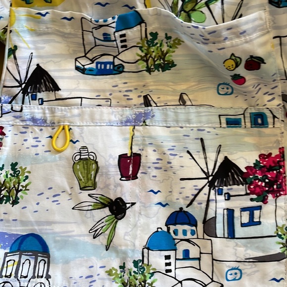 WonderWink SANTORINI Greek Vacation Print SCRUB TOP XS - Picture 13 of 14